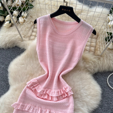 Simple Design Ruffled Knit Dress