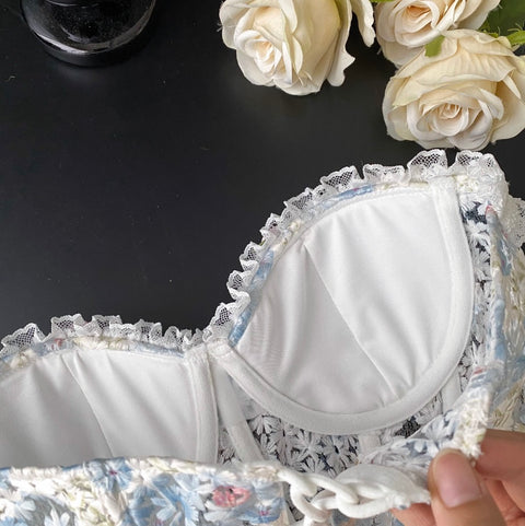 Sweetie Floral Embroidered Fishbone Top