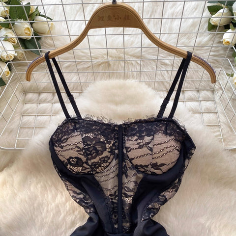 Sexy Black Lace Hip-wrapping Slip Dress