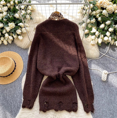 Waist-slimming Sweater Dress with Scarf