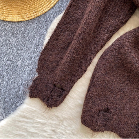 Waist-slimming Sweater Dress with Scarf