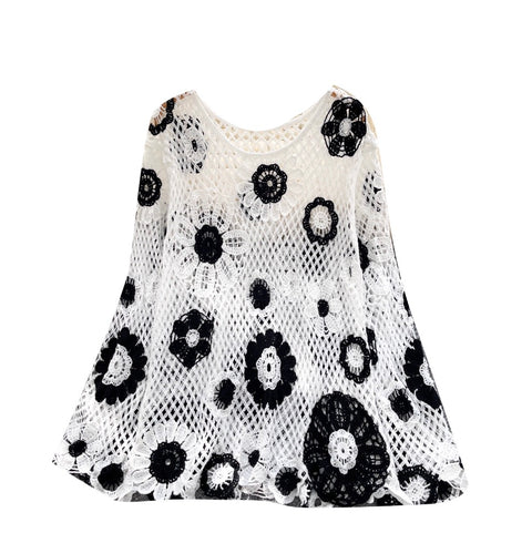 Casual Black & White Loose-fit Knitwear