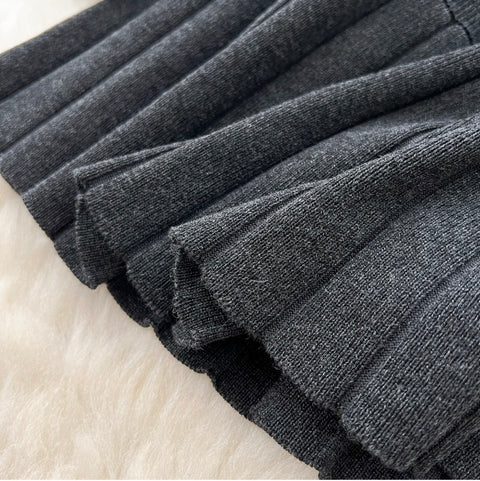 Faux Two-pieces Pleated Knitwear Dress