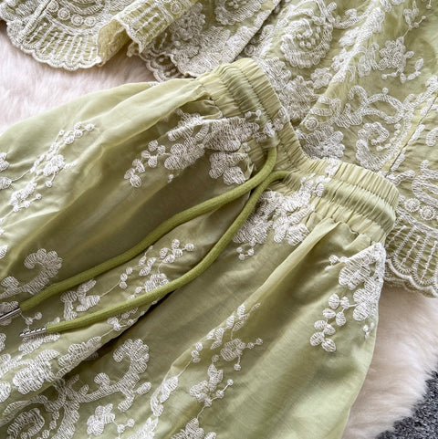 Embroidery Shirt & Half-body Skirt 2Pcs