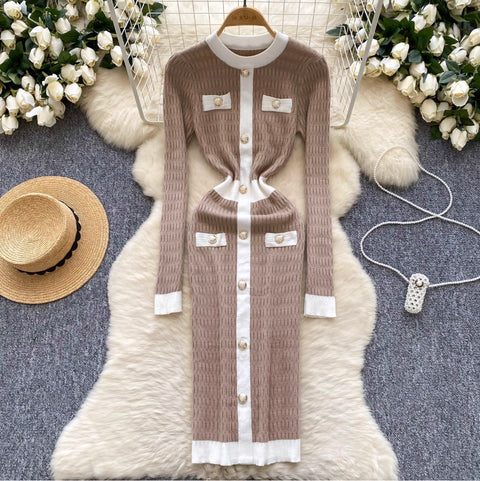 Round Collar Single-breasted Knit Dress