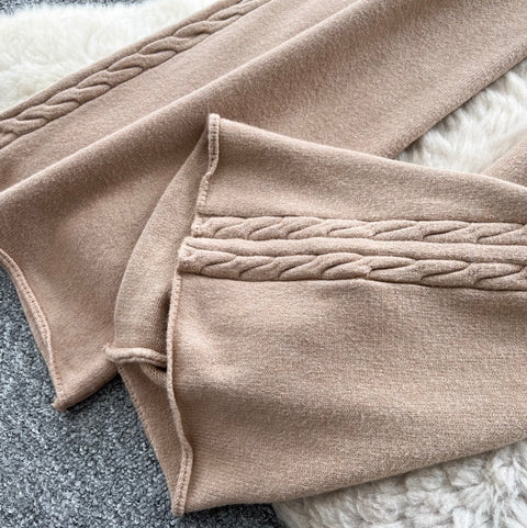 Twisted Side Stretchy Knit Trousers