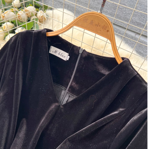 High-end Jacquard Black Dress with Belt