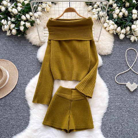 Off-shoulder Sweater & Shorts Knit 2Pcs