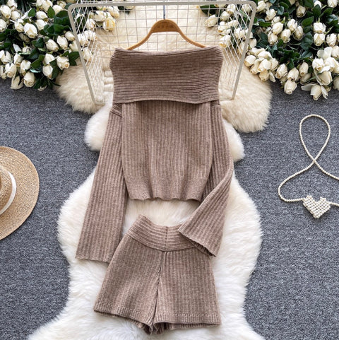 Off-shoulder Sweater & Shorts Knit 2Pcs