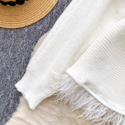 Off-shoulder Fringed Sweater with Belt