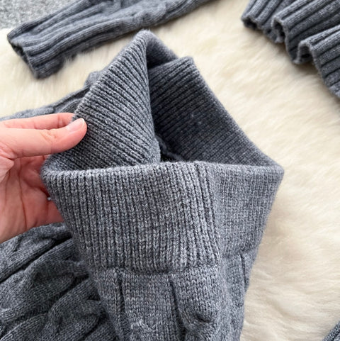 Furry Cardigan & Skirt Twist-knit 2Pcs