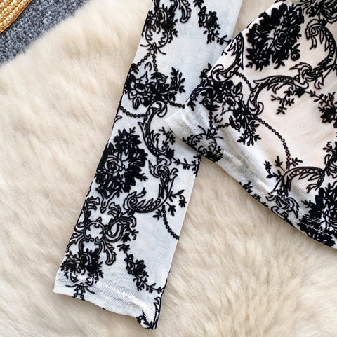 V-neck Knotted Embroidered Lace Top