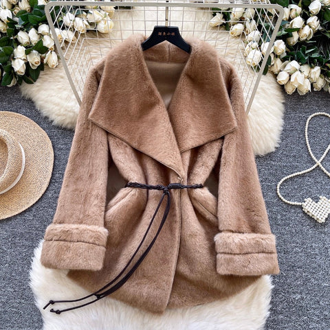 V-neck Lapeled Thermal Coat