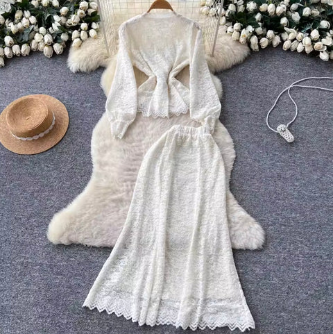 V-neck Top & Skirt Lace 2Pcs