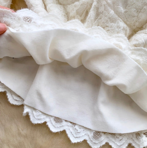 V-neck Padded Embroidered Lace Top