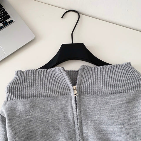 Off-shoulder Double Zipped Knitwear
