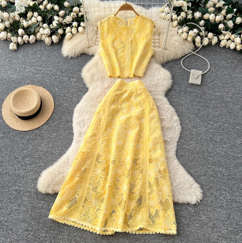 Hollowed Top & Skirt Lace 2Pcs
