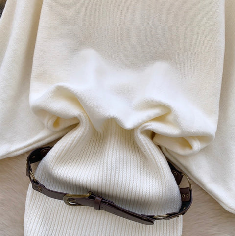 Bat-sleeve Knit Dress with Belt