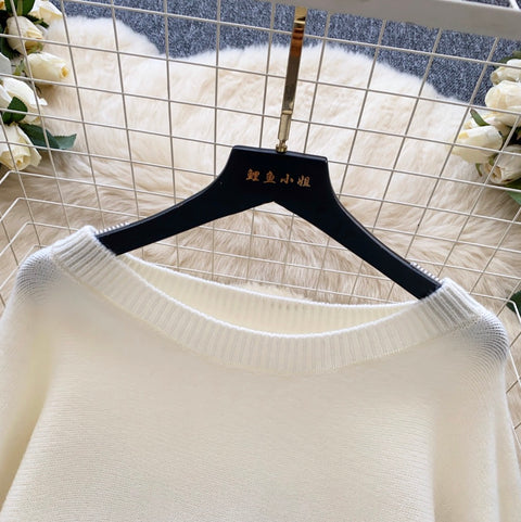 Bat-sleeve Knit Dress with Belt