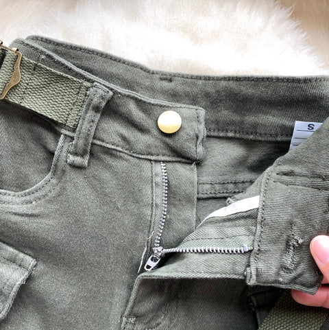 Chic Shorts with Large Pockets