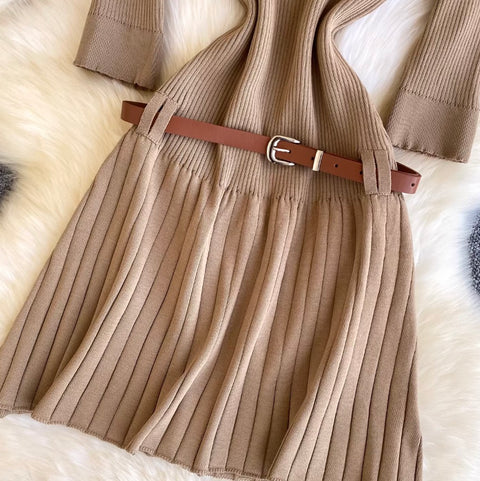Niche Knitted Pleat Dress with Belt