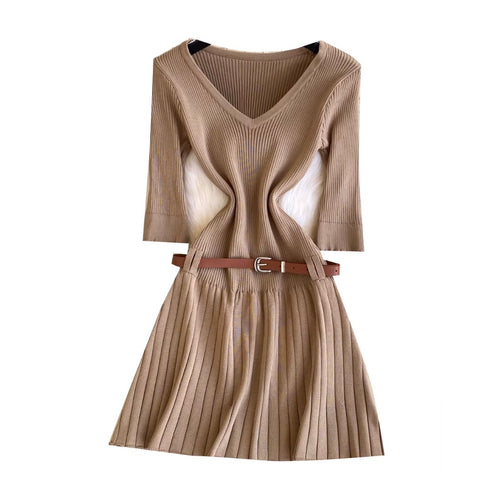 Niche Knitted Pleat Dress with Belt