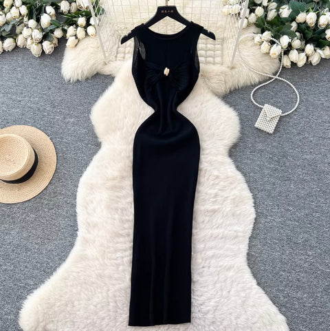Round Collar Slim-fit Knit Dress