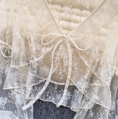 Sweetie Lace Embroidered Sunscreen Top