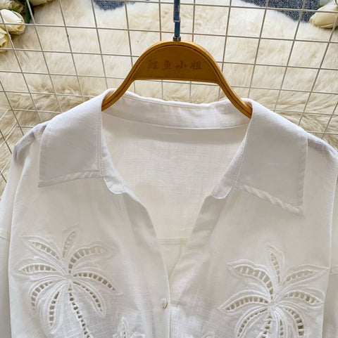 Niche Design V-neck Hollowed Shirt