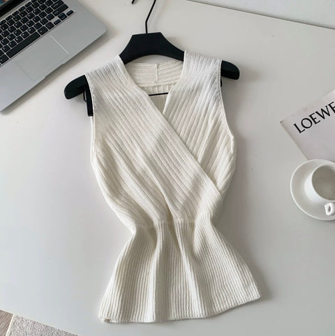 Cross V-neck Sleeveless Knitwear