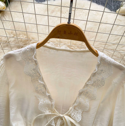 V-neck Lace Patchwork Top