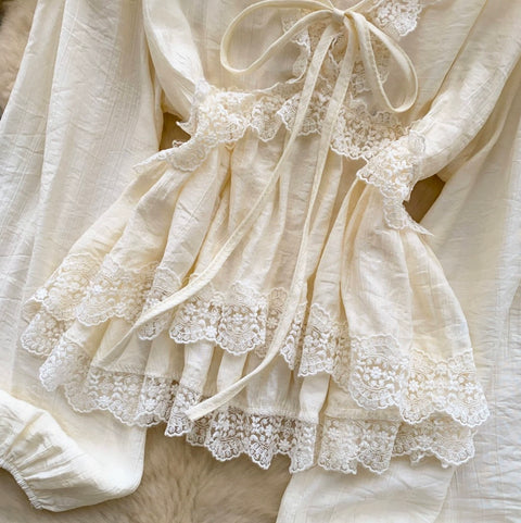 V-neck Lace Patchwork Top