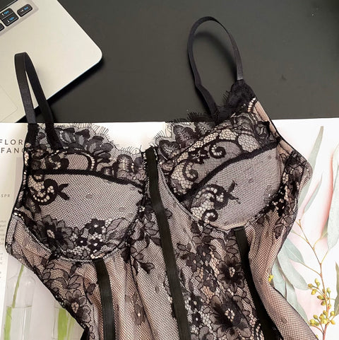 Sexy Embroidered Lace Fishbone Camisole