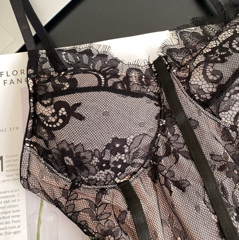 Sexy Embroidered Lace Fishbone Camisole