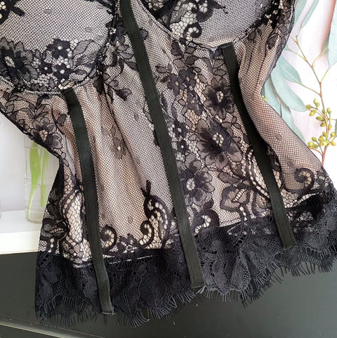 Sexy Embroidered Lace Fishbone Camisole
