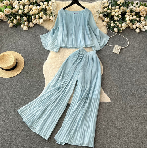 Loose-fit T-shirt & Draped Trousers 2Pcs