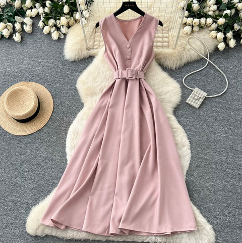 Elegant Sleeveless Dress with Belt