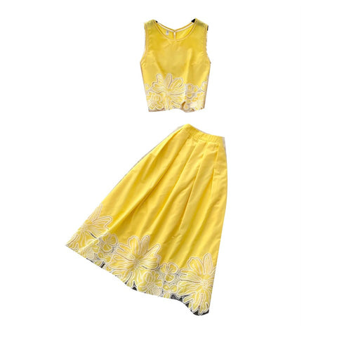 Hollowed Floral Vest & Skirt 2Pcs