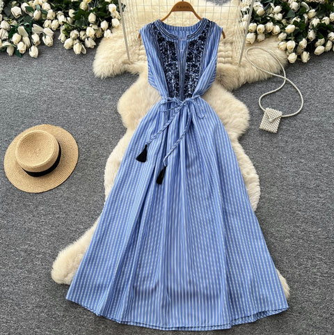 Sleeveless Lace Patchwork Dress