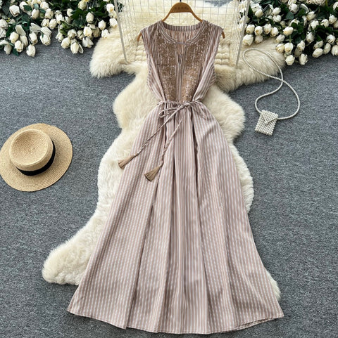Sleeveless Lace Patchwork Dress