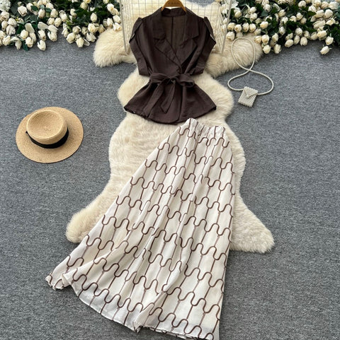 V-neck Top & Print Skirt 2Pcs