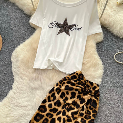 Chic T-shirt & Leopard Print Skirt 2Pcs