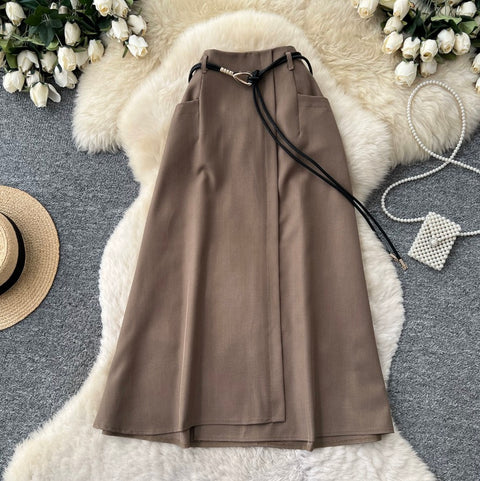 Elegant Pleated Skirt with Belt