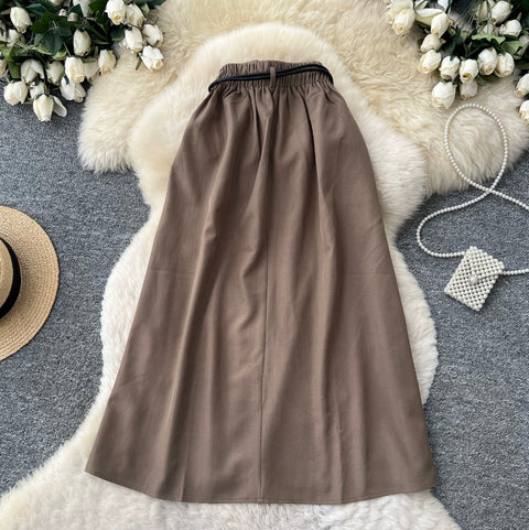 Elegant Pleated Skirt with Belt