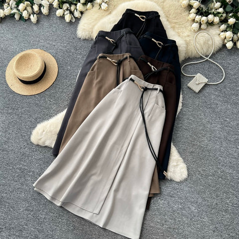Elegant Pleated Skirt with Belt