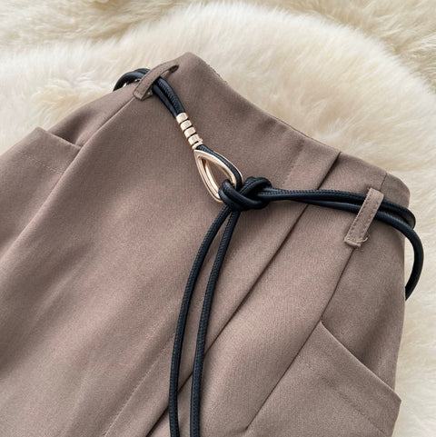 Elegant Pleated Skirt with Belt