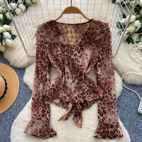 Knotted V-neck Leopard Print Top
