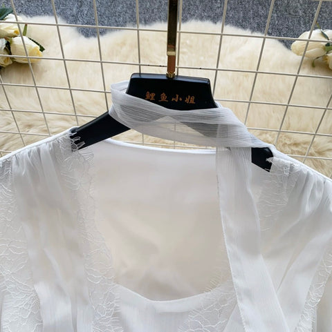 Sweetie V-neck Lace Patchwork Top