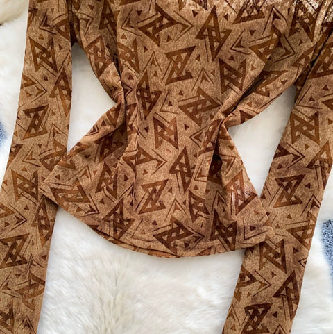 Geometric Pattern Print Slim Top