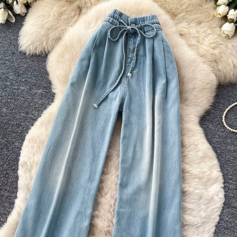 High-waist Light Blue Jeans